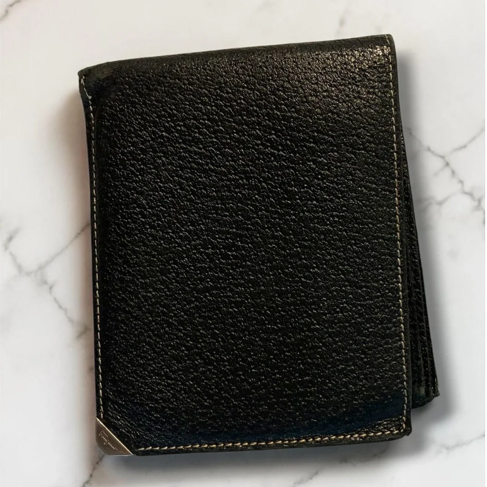 Vintage Salvatore Ferragamo Black Leather Bifold Wallet Made In Italy Luxury - Picture 2 of 13